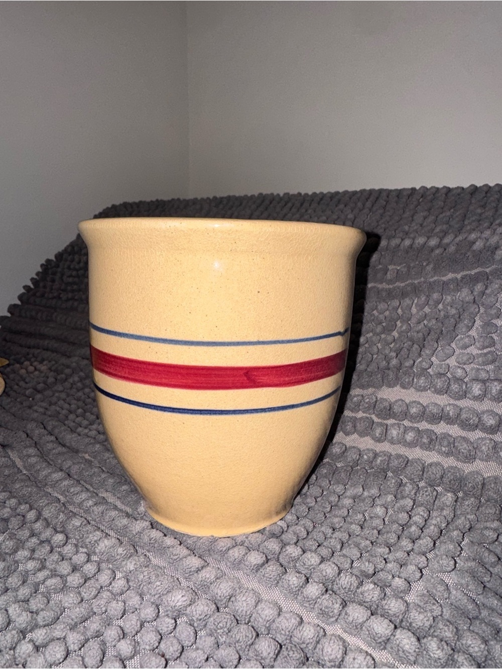 Vintage R.R.P. Co. Roseville Ohio Stoneware Crock | Farmhouse Kitchen Crock - Picture 4 of 11